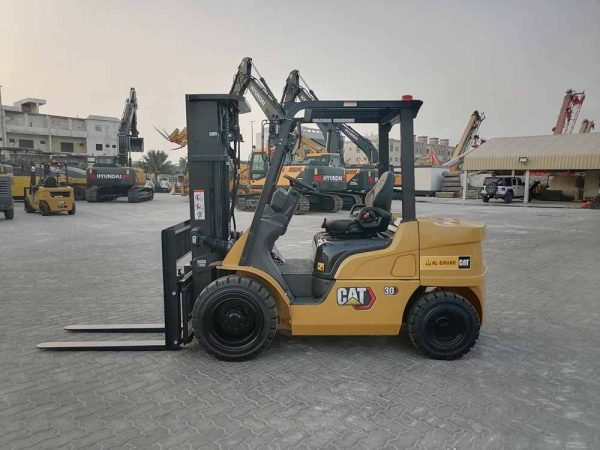 3TON FORKLIFT CAT DP30PT